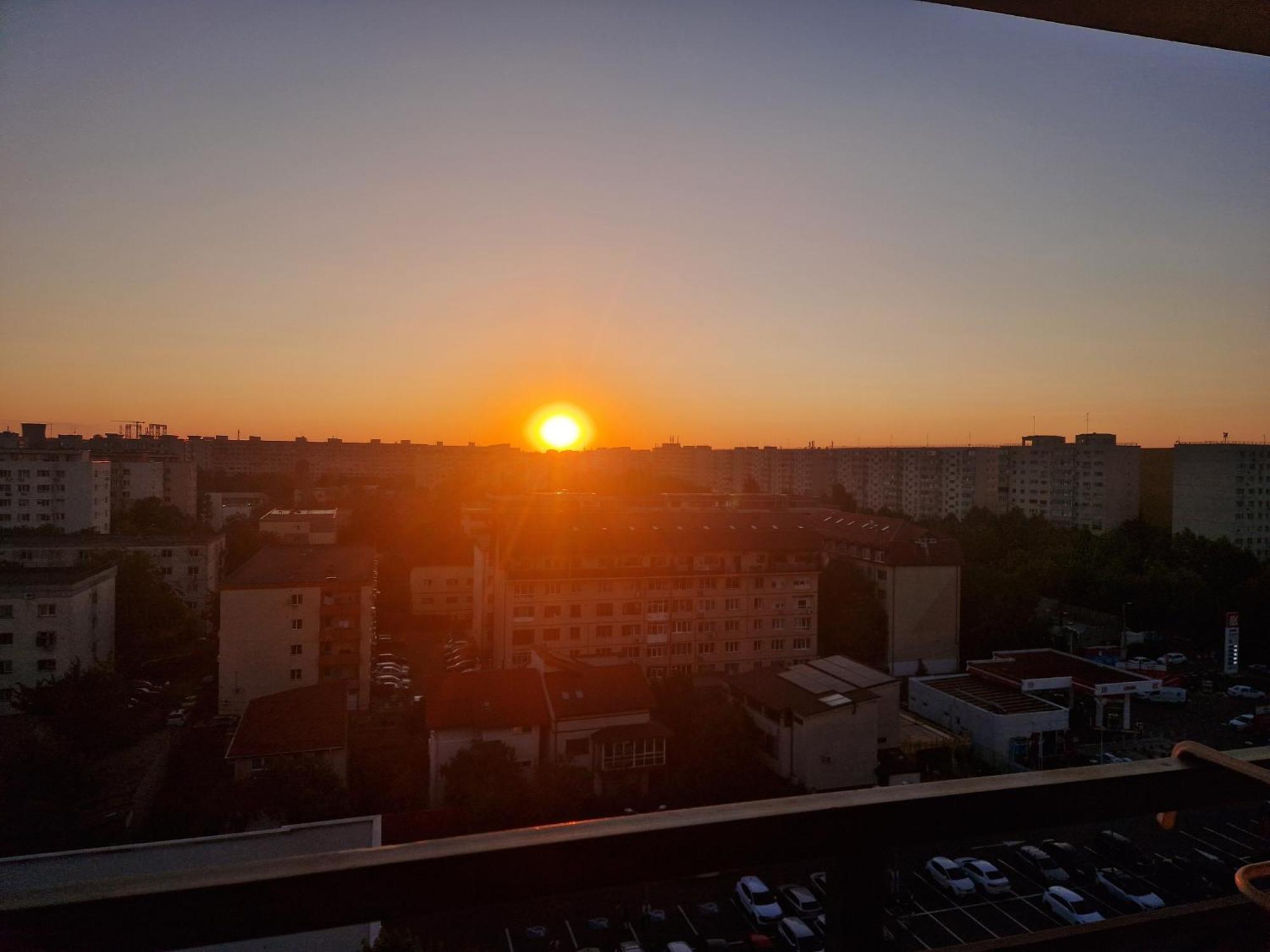 Irema Sunset View Studio Pallady Бухарест Экстерьер фото