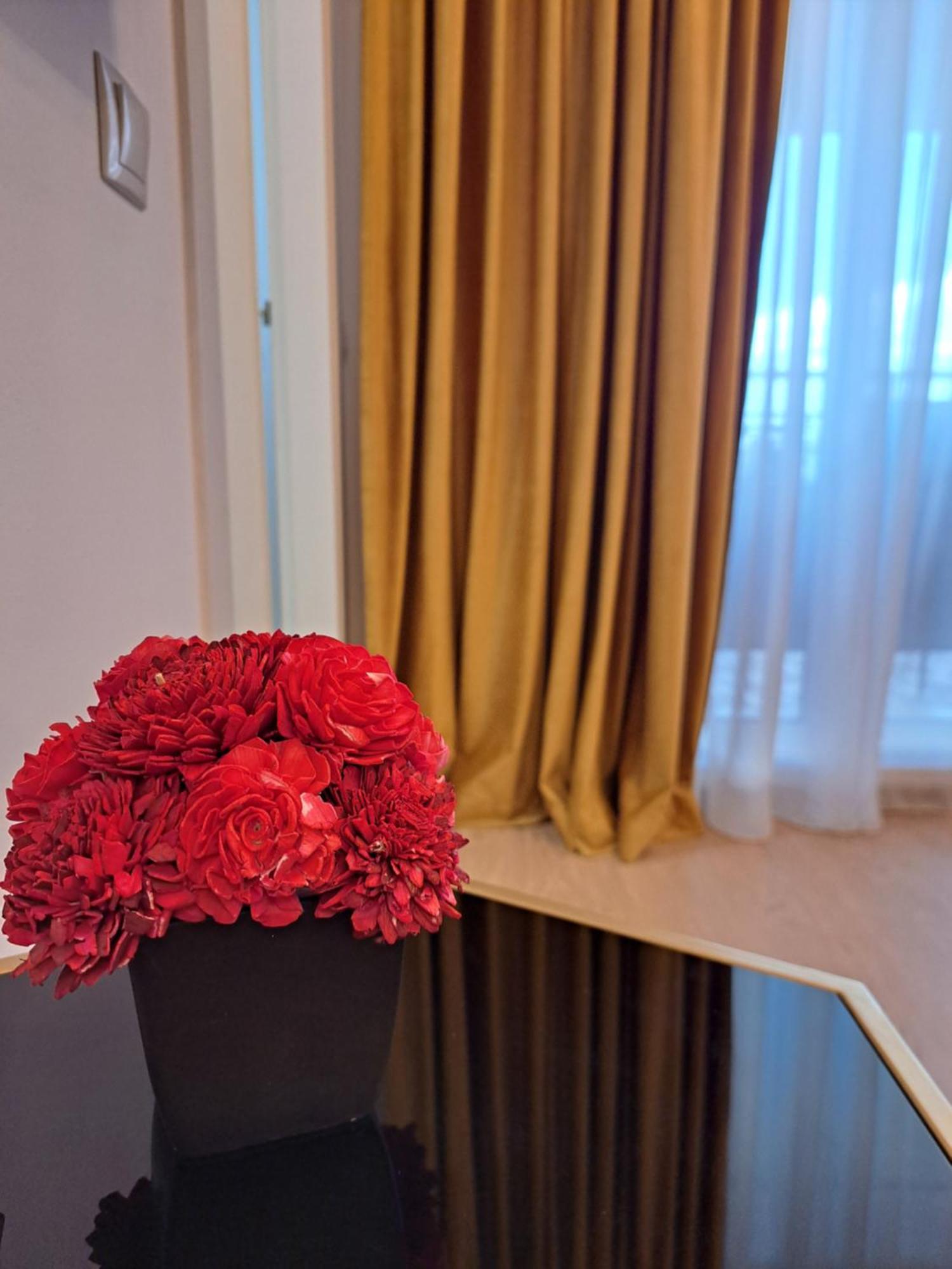Irema Sunset View Studio Pallady Бухарест Экстерьер фото